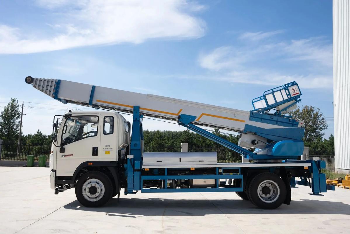 桐乡云梯上料车租赁费用